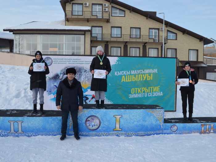 Соревнования по президентскому многоборью и лыжным гонкам